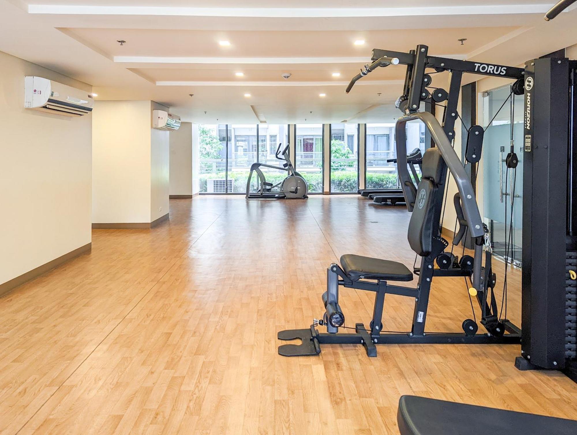 Studio Condo Naia Airport Terminal 3 Newport City Casino Manila Exterior photo