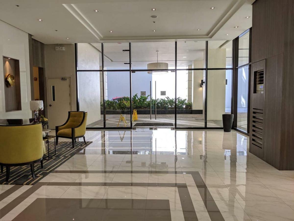Studio Condo Naia Airport Terminal 3 Newport City Casino Manila Exterior photo